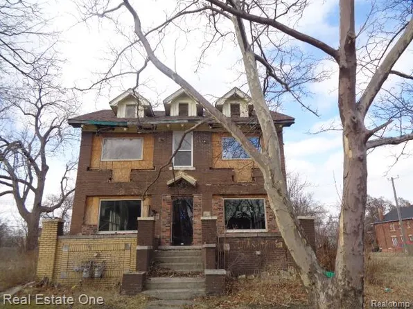 2704 Hogarth St, Detroit, MI 48206