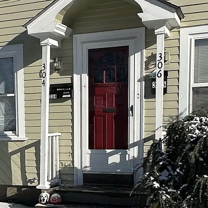 304 Bloomfield St