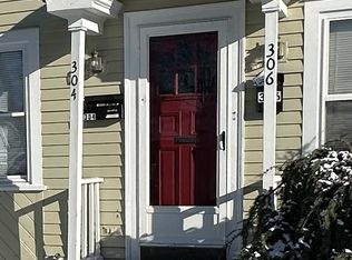 304 Bloomfield St, Pawtucket, RI 02861