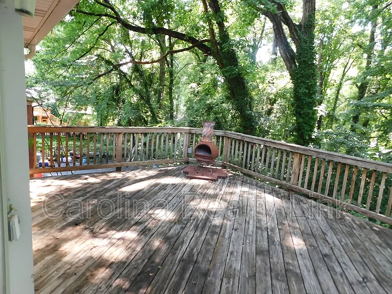 6300 Candlewood Dr — Photo 10