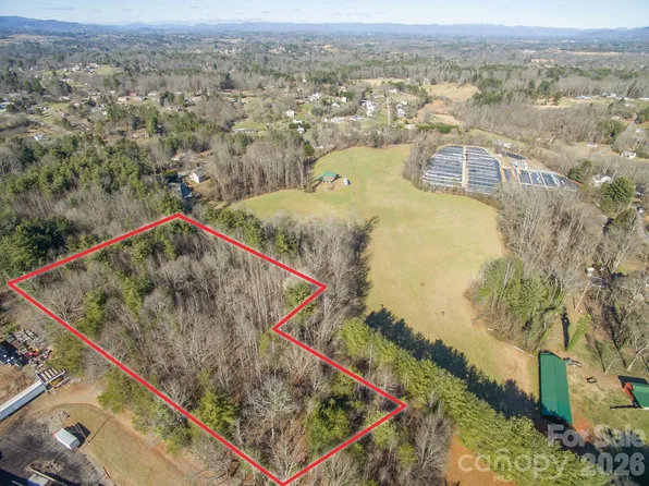 99999 Sunnyview Ter #A, Asheville, NC 28806