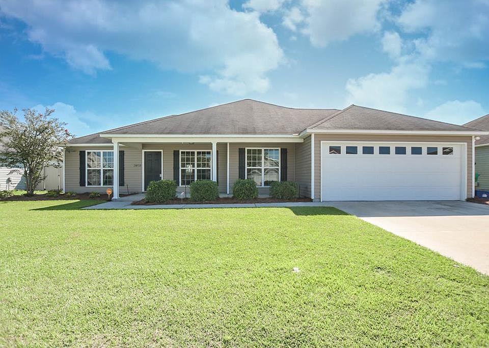 1st image of 3468 Greenhill Dr