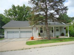 926 Saint Paul St, Excelsior Springs, MO 64024