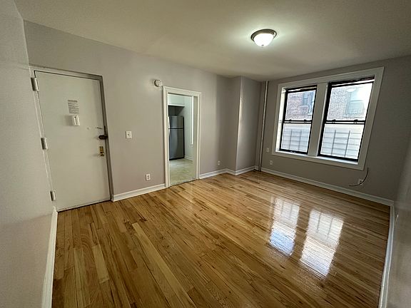 3rd image of 604 W 162nd St APT 4D