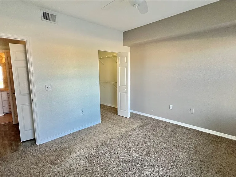 11540 Villa Grand #1216 — Photo 7
