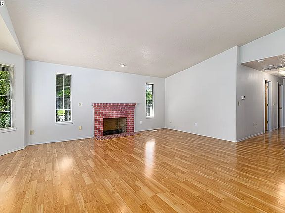 5th image of 9707 SE Reedway St