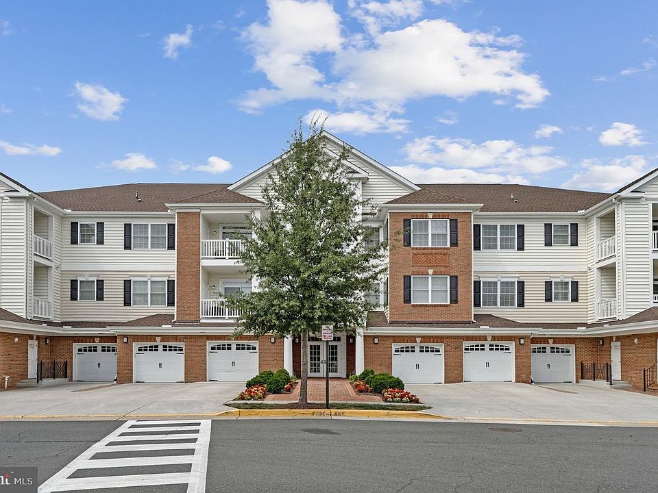 1st image of 15140 Heather Mill Ln Unit 404