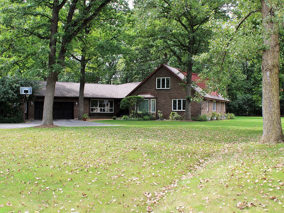 1st image of 1826 Clendenin Ln