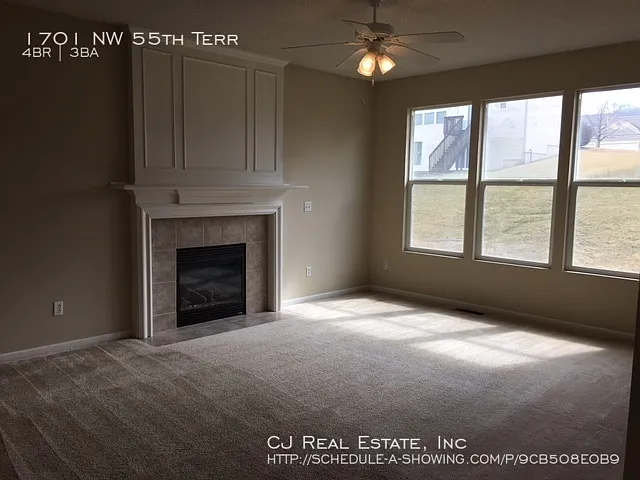 4 bed, 2.5 bath, $2,385 — Photo 4