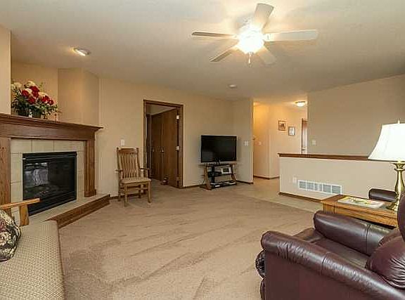 3rd image of 400 S 8th Ct Unit 38