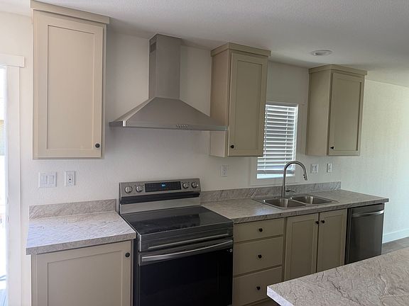 2nd image of 5030 Denning St