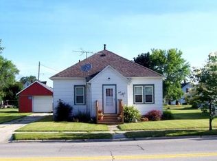613 Jefferson St, Algoma, WI 54201