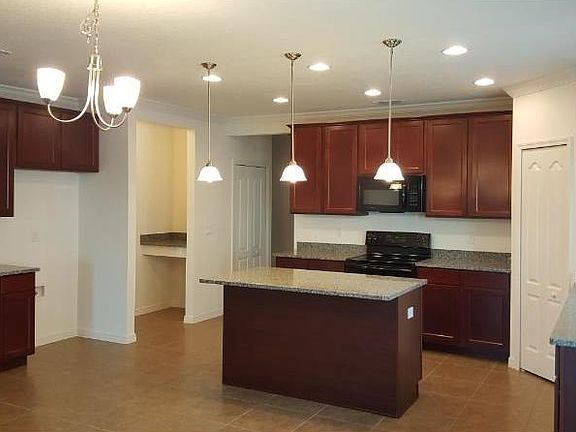 2nd image of 1009 Suffragette Cir