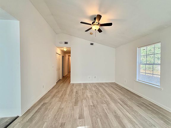 5th image of 1436 Balboa Dr