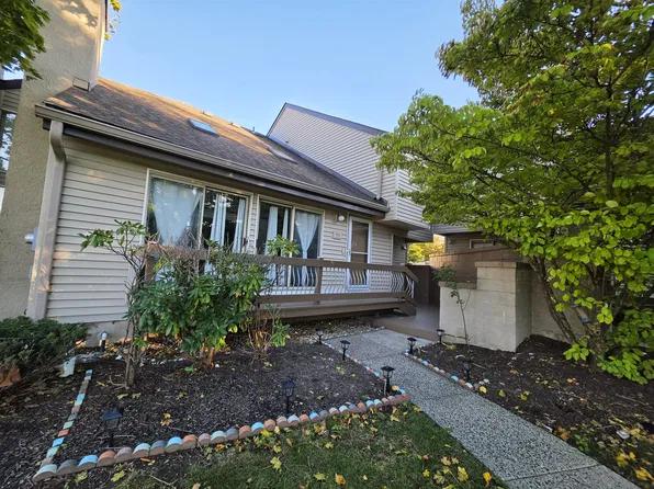 53 Denise Dr, Edison, NJ 08820