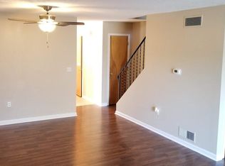 6945 New Oxford Rd APT D, Harrisburg, PA 17112