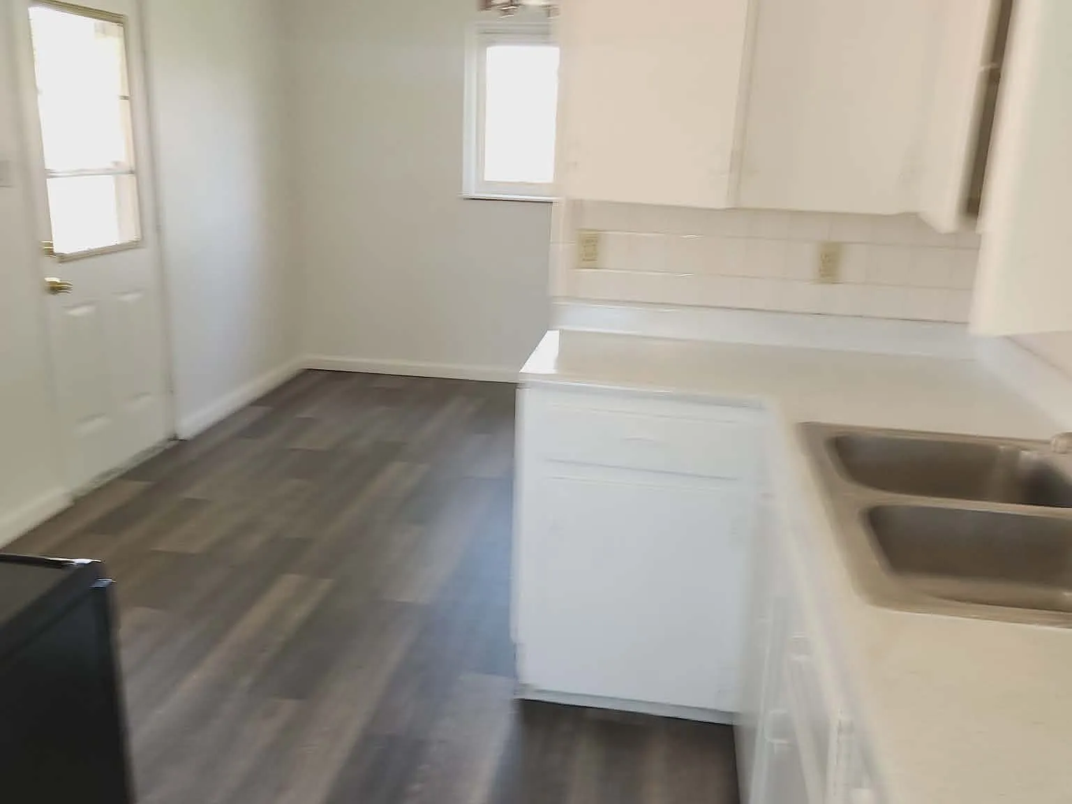 3 bed, 1176 sqft, $2,700 — Photo 3