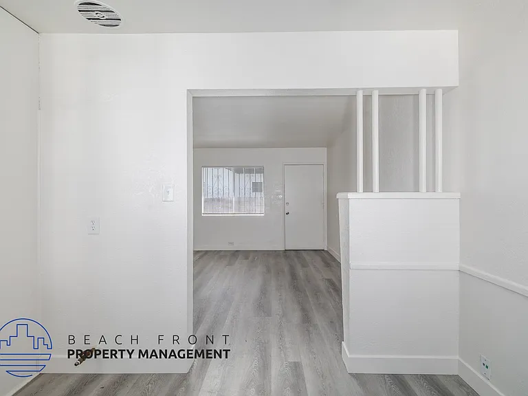 903 N Sloan Ave — Photo 11