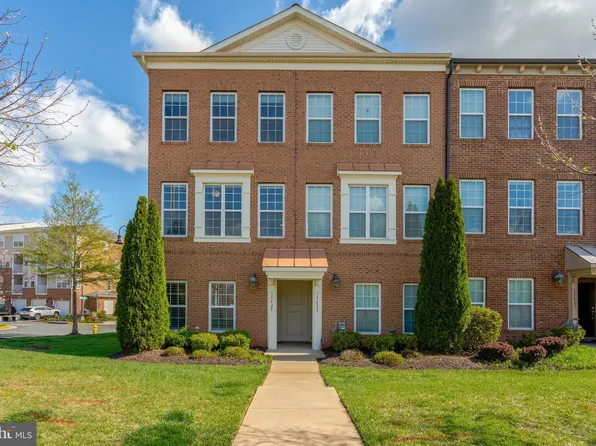 15425 Rosemont Manor Dr, Haymarket, VA 20169