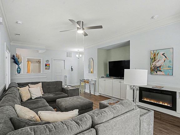 2nd image of 6203 Catalina Dr. #915