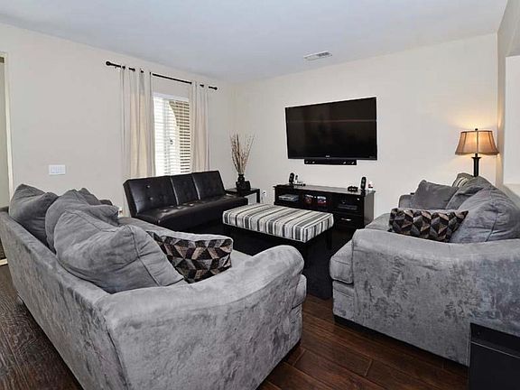 4th image of 1477 Levant Ln Unit 4