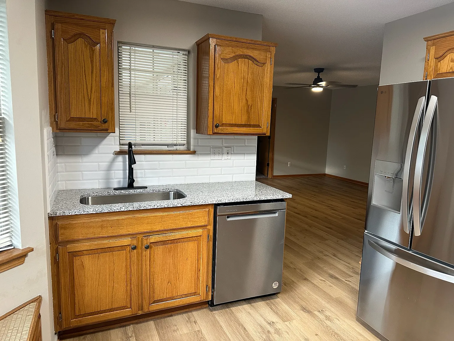 3 bed, 1500 sqft, $1,900 — Photo 2