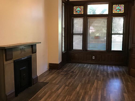 4th image of 1939 N Larrabee St APT 1