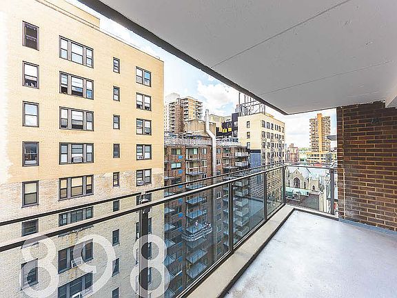 4th image of 160 W 97th St APT 14D