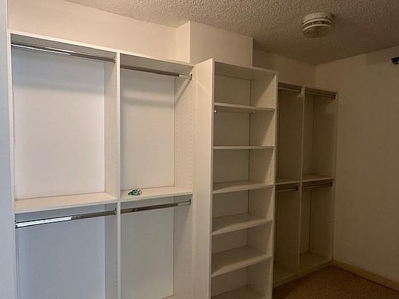 5th image of 2900 NE 14th Street Causeway #907