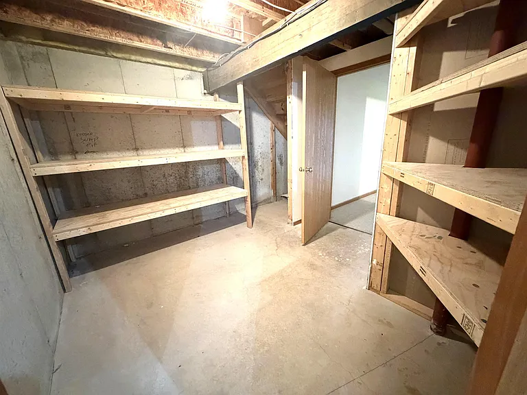 1217 Glacier Hill Dr — Photo 23