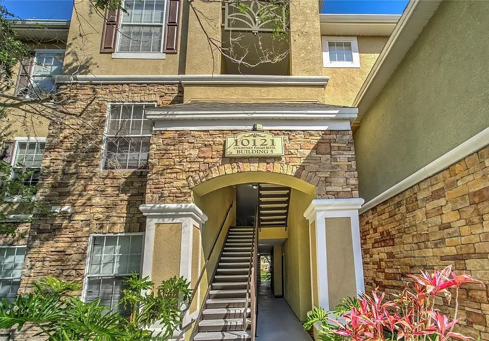 10121 Courtney Palms Blvd #103