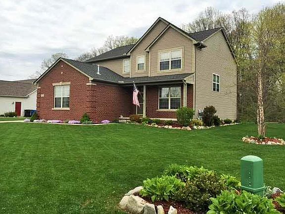 3rd image of 5532 Marshall Field Dr
