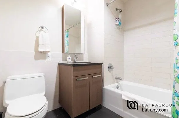 Rented by Batra Group Inc | media 18