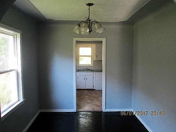 2nd image of 1719 Alto Ave SE