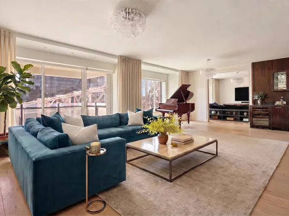 425 East 58th Street image 1 of 13