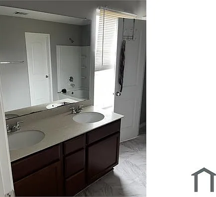 3 bed, 2038 sqft, $2,340 — Photo 4