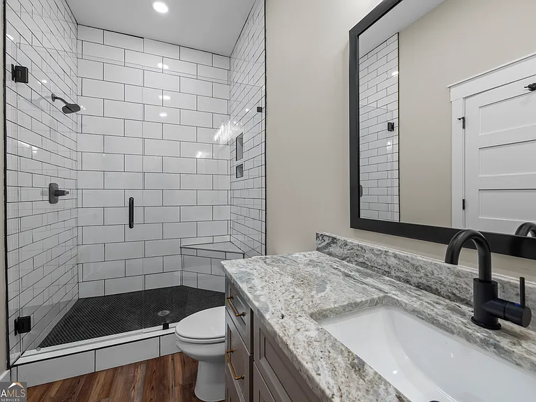 958A Church St — Photo 26