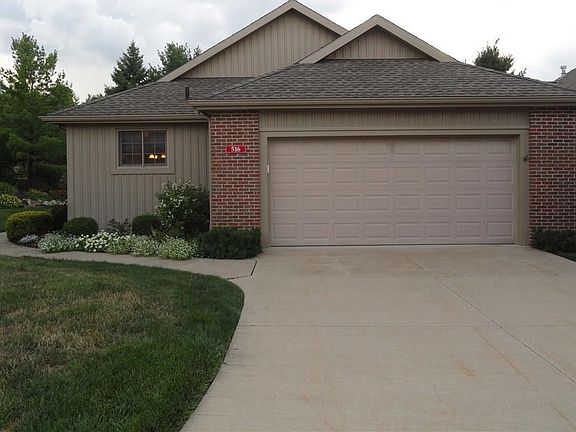 3rd image of 516 Treasure Ln