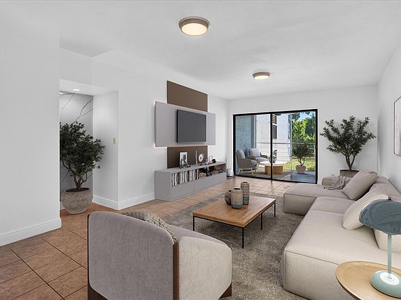4th image of 9235 SW 8th St APT 205