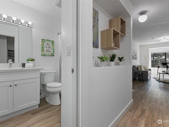 2nd image of 17430 NE 88th Pl #30