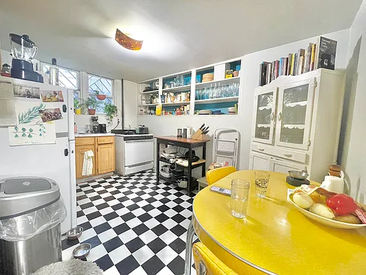 Rented by Doorway NYC, LLC | media 22