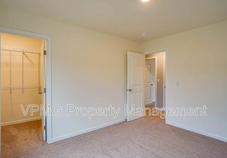 1423 W 16th Ave — Photo 19