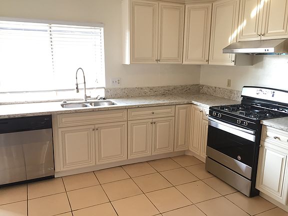 5th image of 118 Corta Cresta Dr