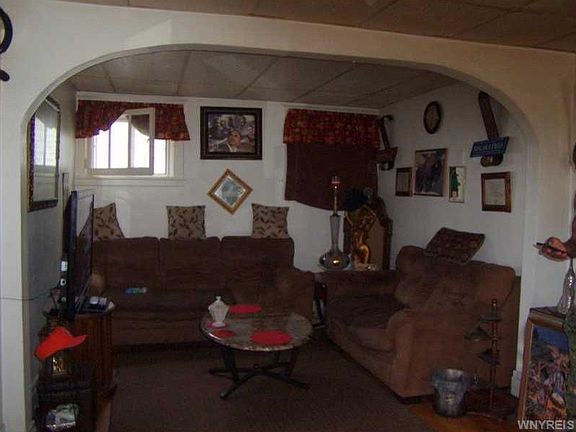 2nd image of 7 Olcott Pl