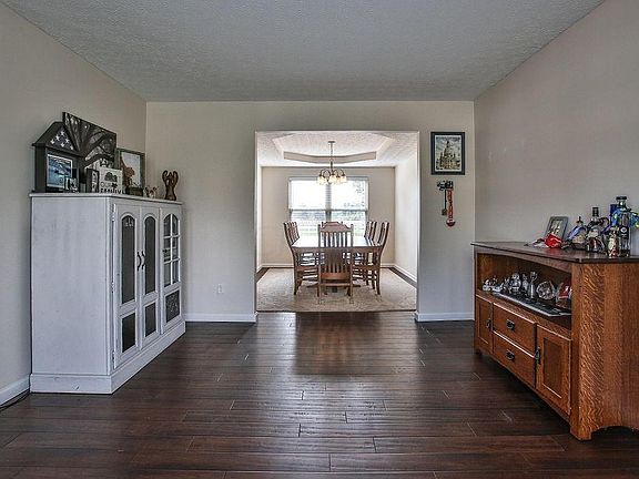 4th image of 1352 Great Hunter Dr