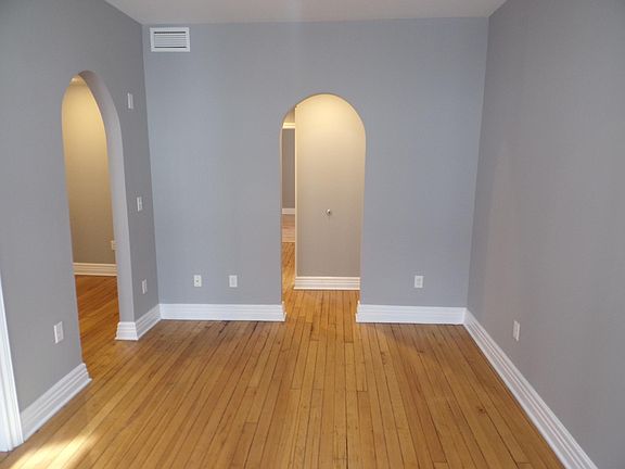 4th image of 1106 Main St #11