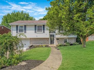 142 Victoria Dr, White Oak, PA