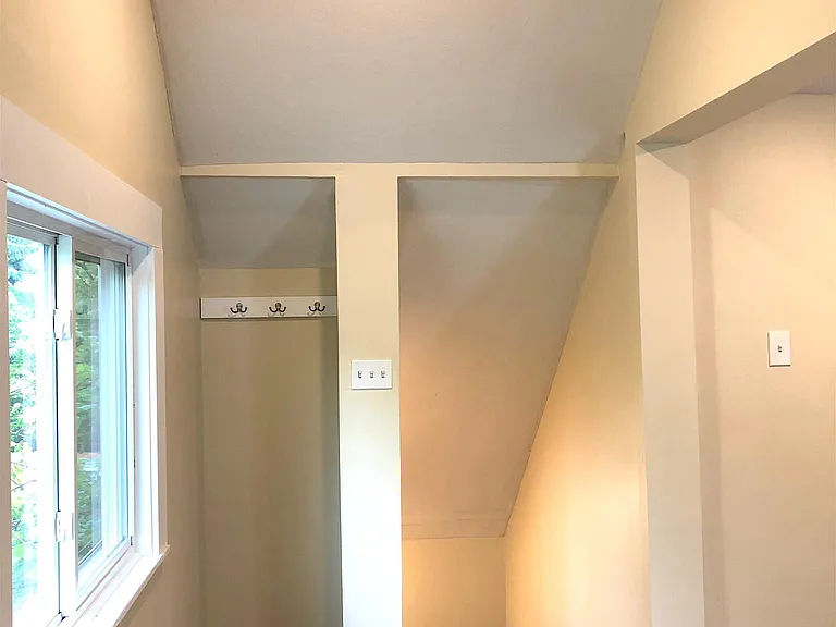 110 Charles Ave — Photo 30