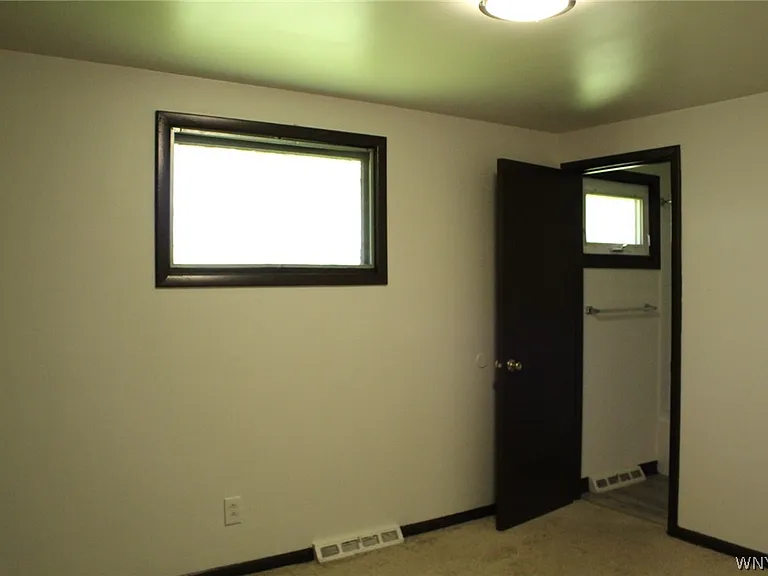111 Sunshine Dr — Photo 5