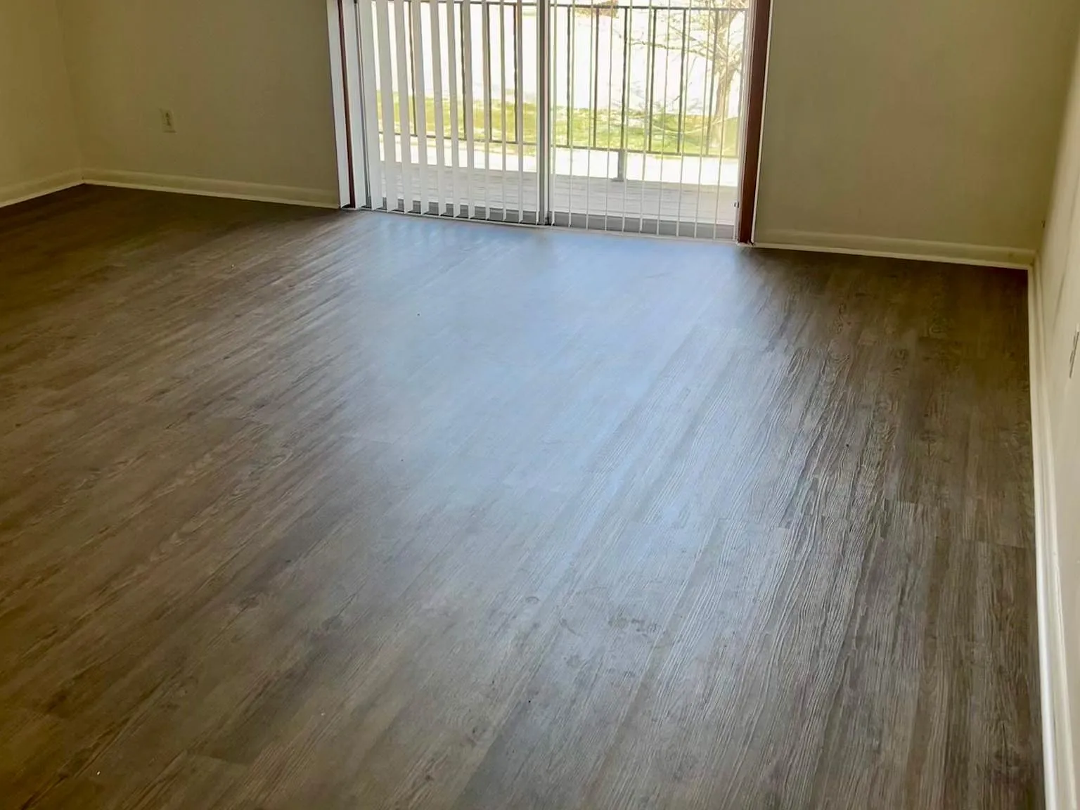 Dellwood Apartments — Photo 3